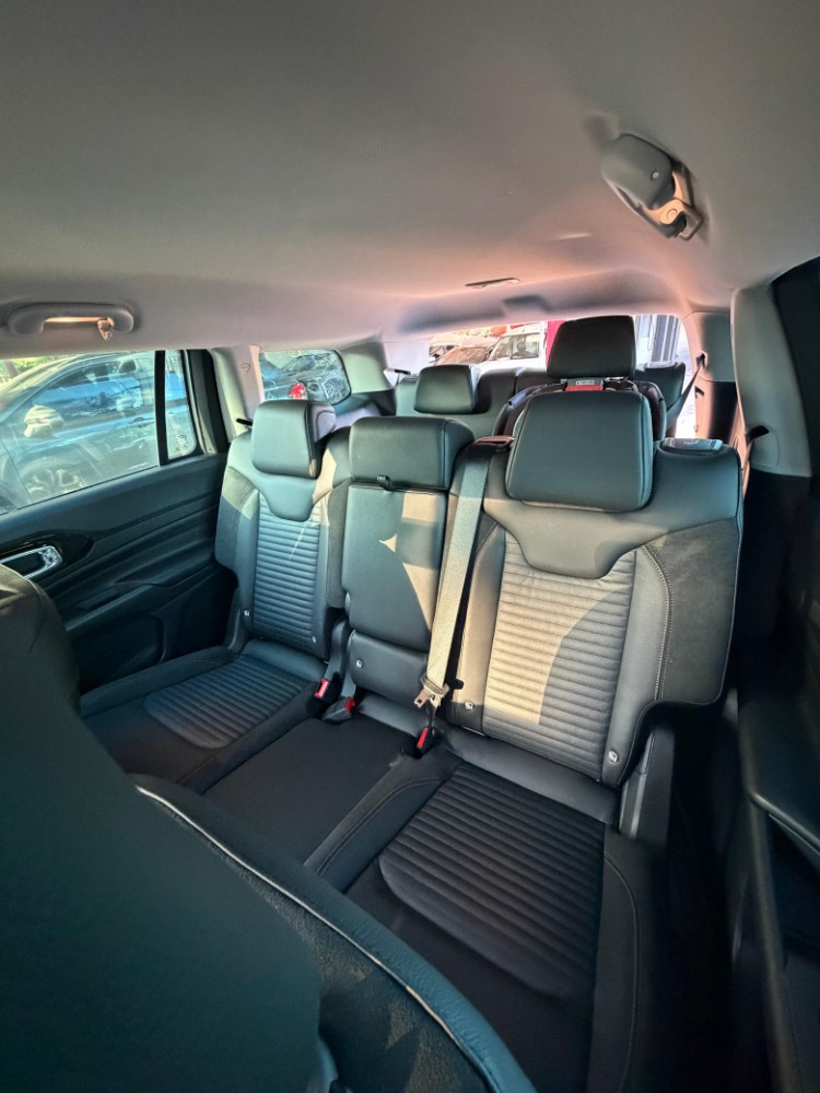 Jeep COMMANDER LIMITED 1.3T — foto 5